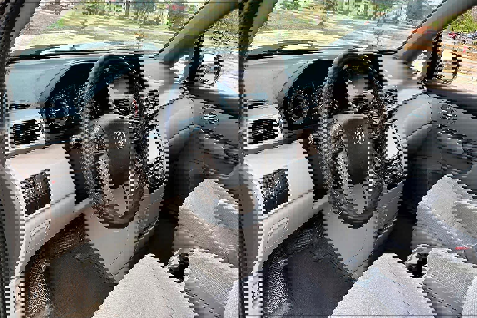 Used 2016 Honda Odyssey EX image 16