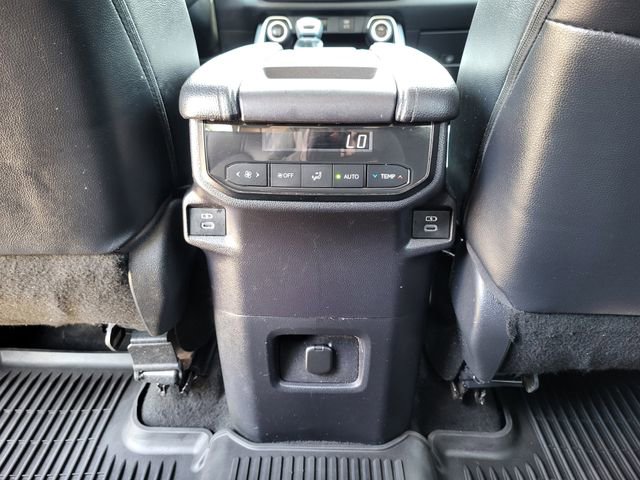 Used 2024 Toyota Grand Highlander AWD image 23