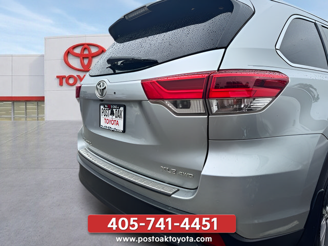 Used 2019 Toyota Highlander XLE w/ Protection Package #3 AWD/4WD image 38