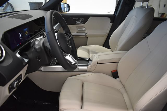 New 2026 Mercedes-Benz GLB 250 4MATIC image 21