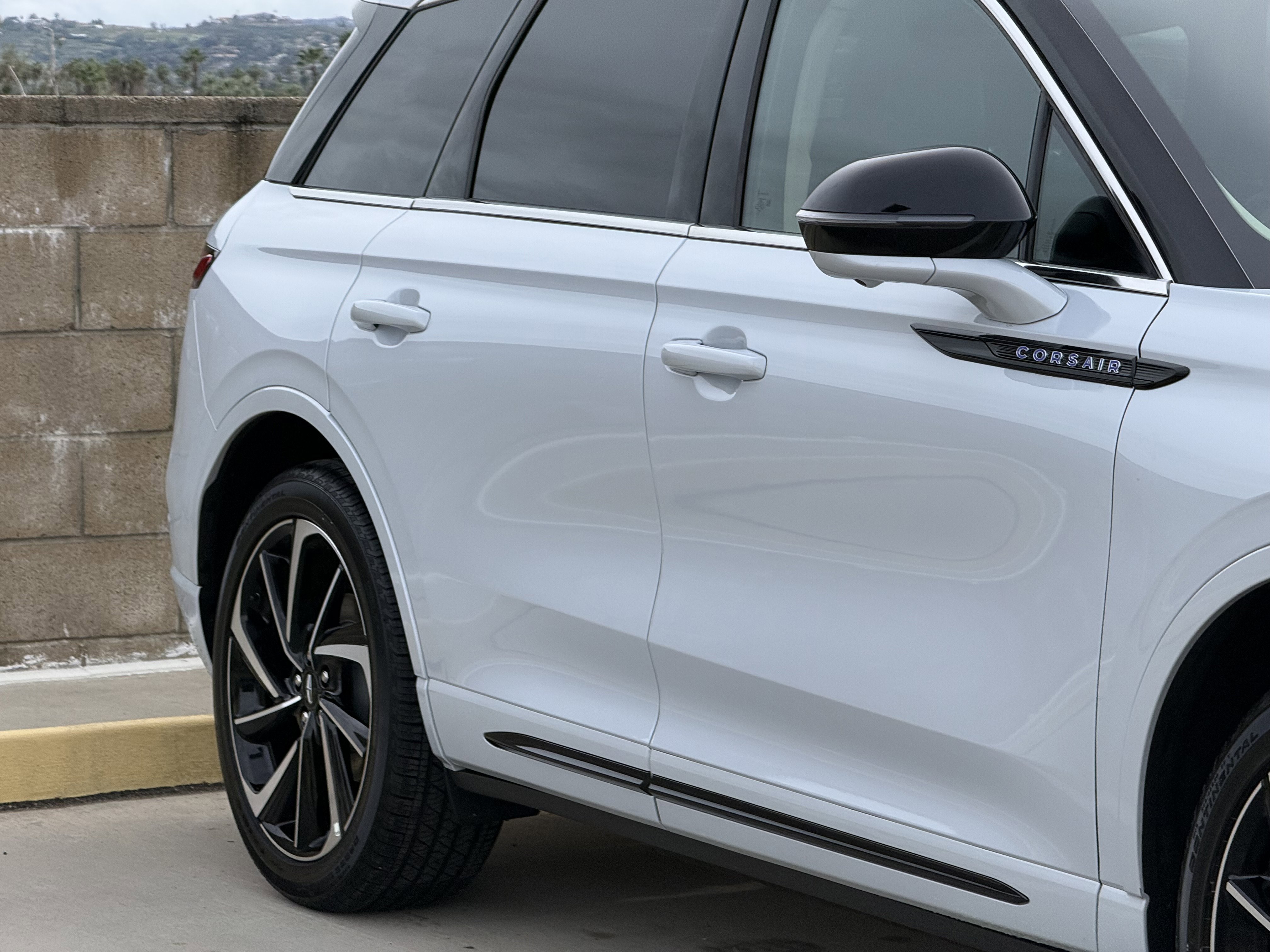 Used 2025 Lincoln Corsair Grand Touring w/ Equipment Group 301A image 5