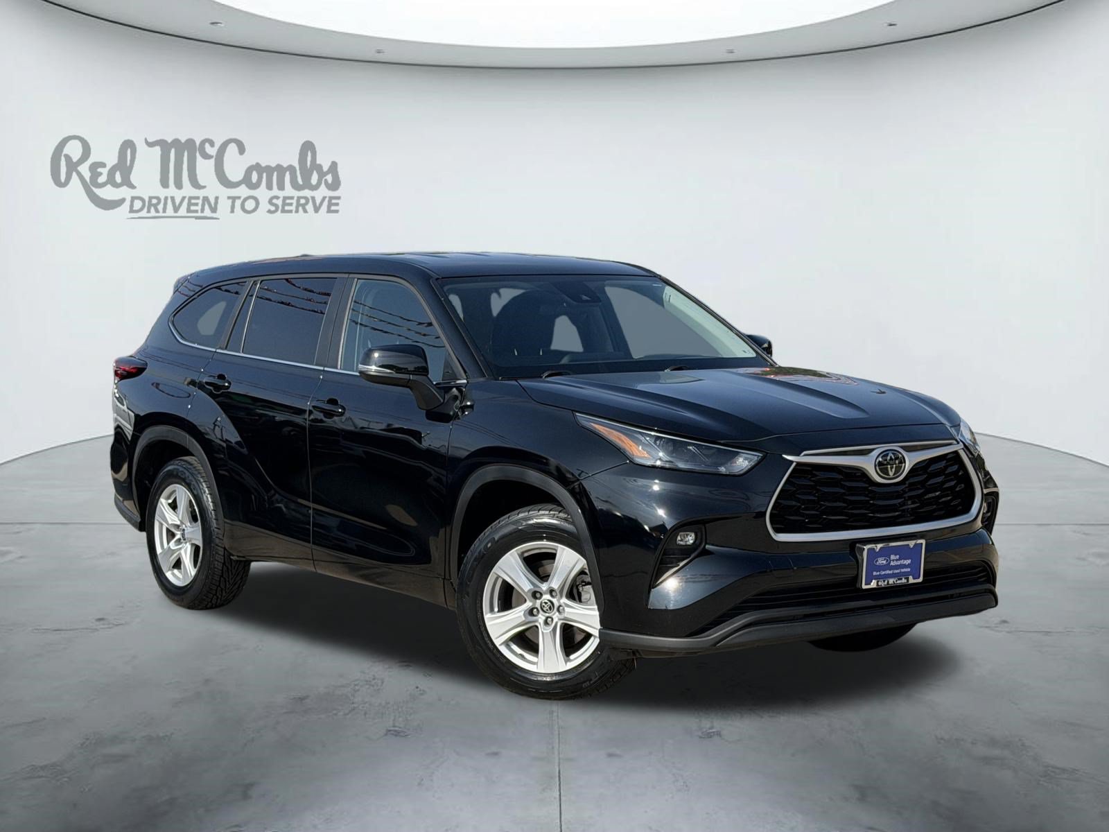 Used 2025 Toyota Highlander LE FWD video 1