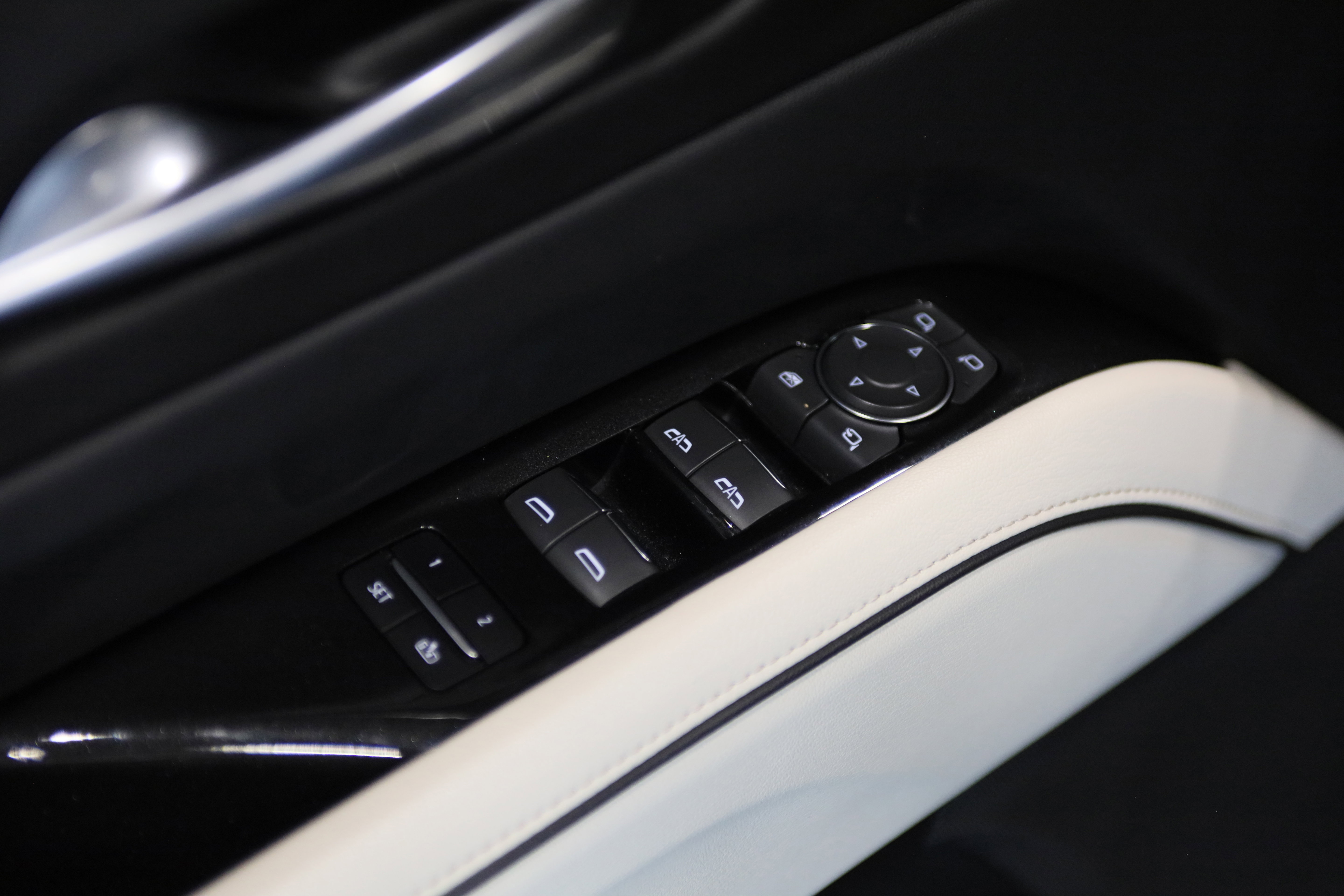 Used 2022 Cadillac Escalade Sport w/ Touring Package AWD/4WD image 11