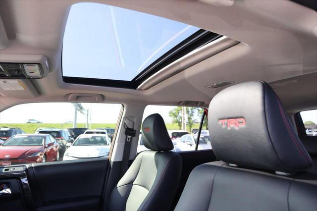 Certified 2024 Toyota 4Runner TRD Off-Road Premium w/ TRD Black Wheel Package (TMS) AWD/4WD image 8