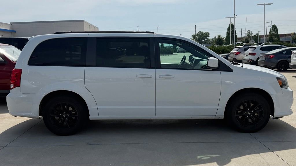 Used 2020 Dodge Grand Caravan SE FWD image 6