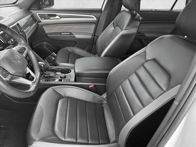 Used 2022 Volkswagen Atlas Cross Sport SEL Premium R-Line image 10