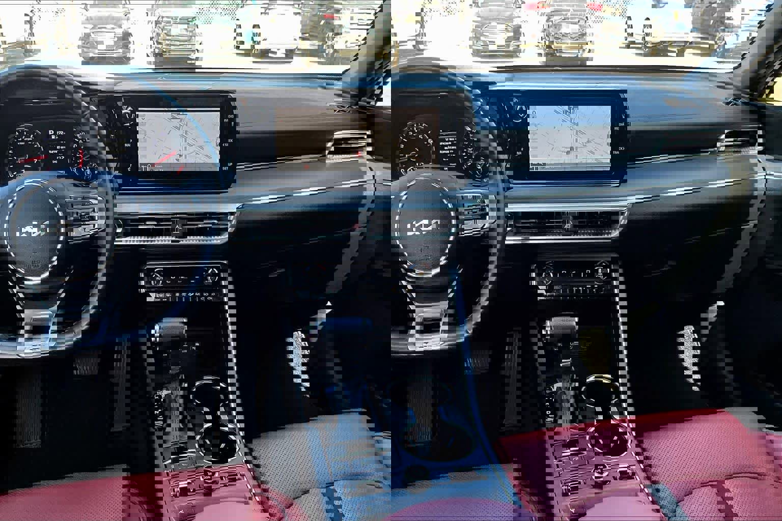 Used 2024 Kia K5 GT-Line w/ GT-Line Premium Package image 6