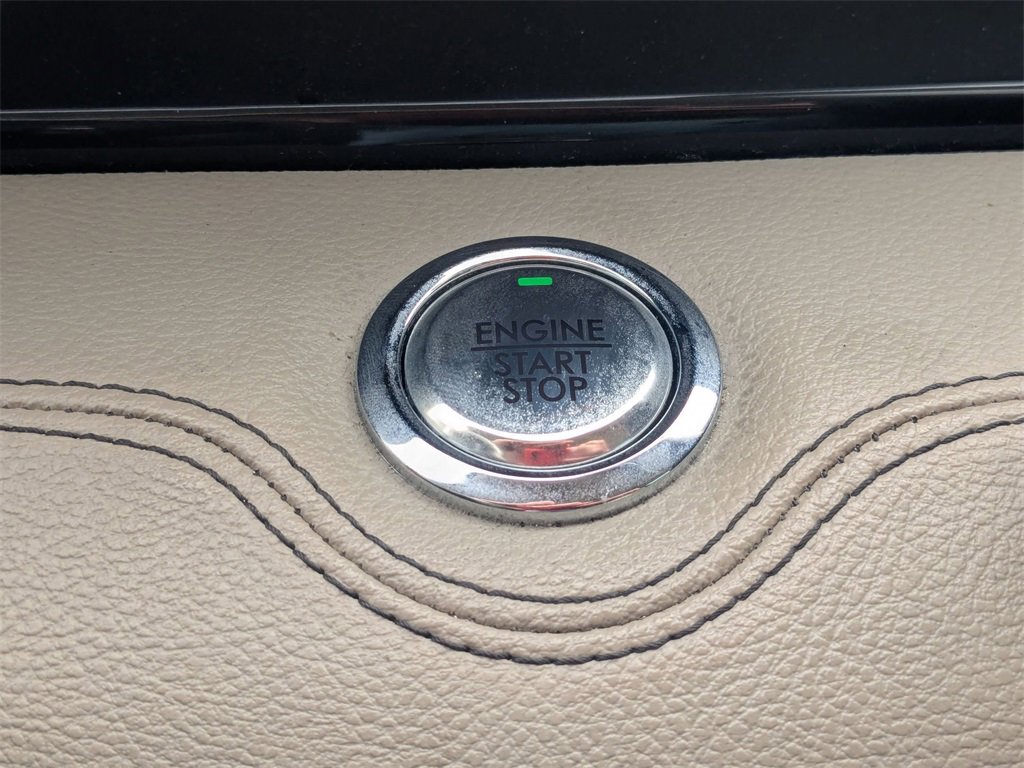 Used 2022 Lincoln Navigator L Reserve image 16