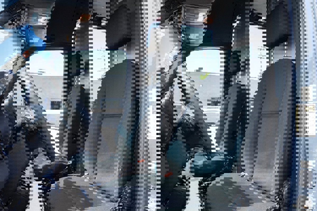 Used 2019 Mercedes-Benz Sprinter 144 image 16