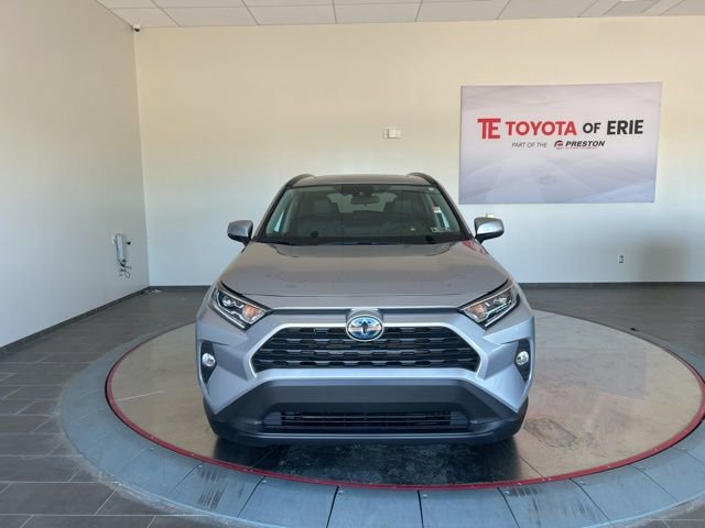 Used 2021 Toyota RAV4 XLE Premium AWD/4WD image 2