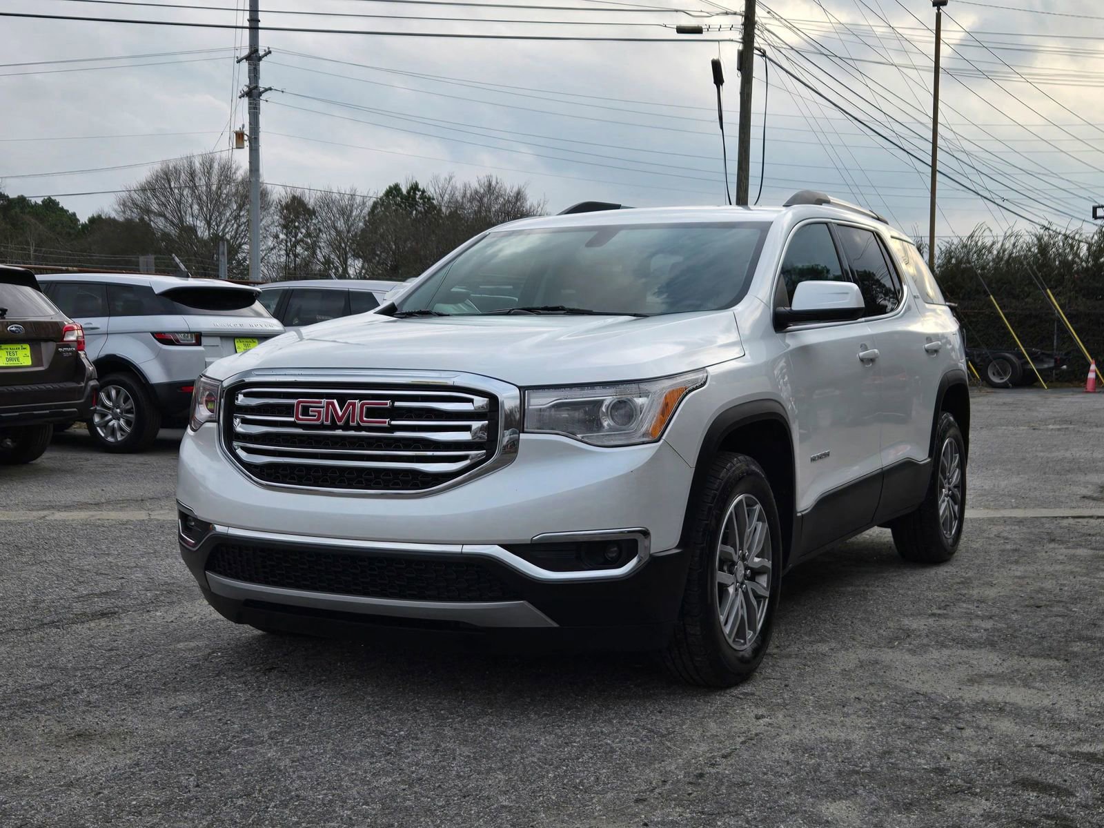 Used 2018 GMC Acadia SLE image 2