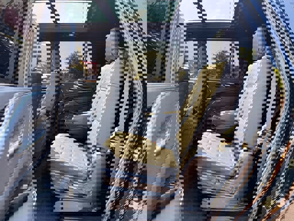 Used 2023 Cadillac Escalade Sport image 18