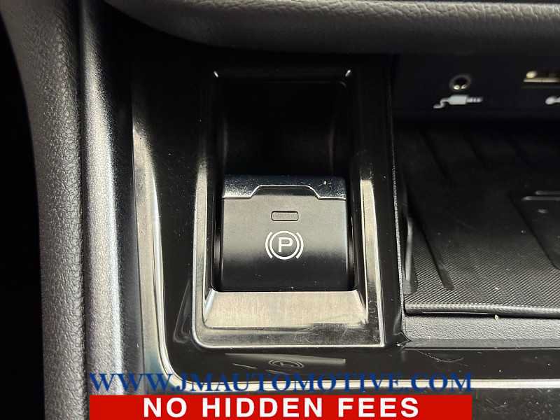 Used 2022 Subaru Outback Wilderness AWD/4WD image 35