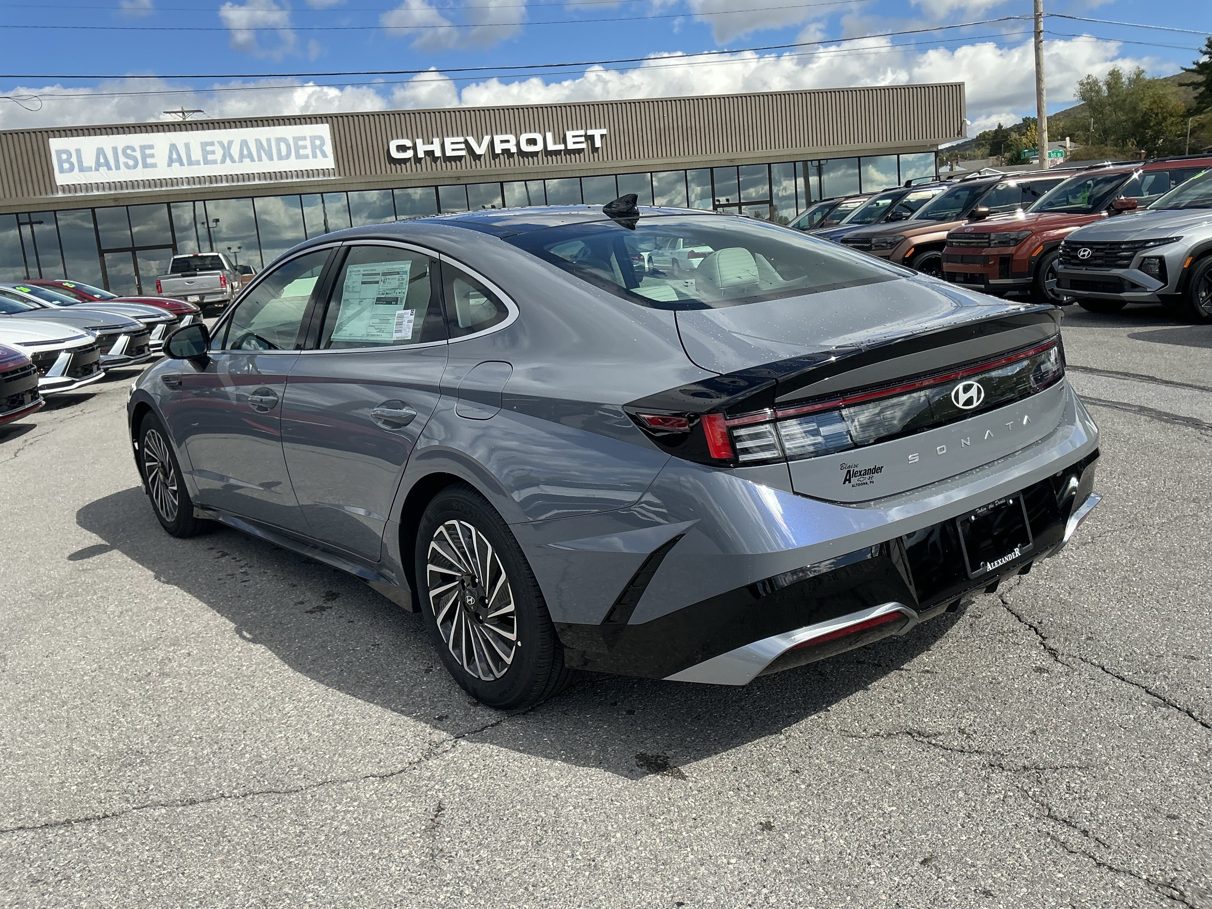 New 2026 Hyundai Sonata SEL FWD image 6