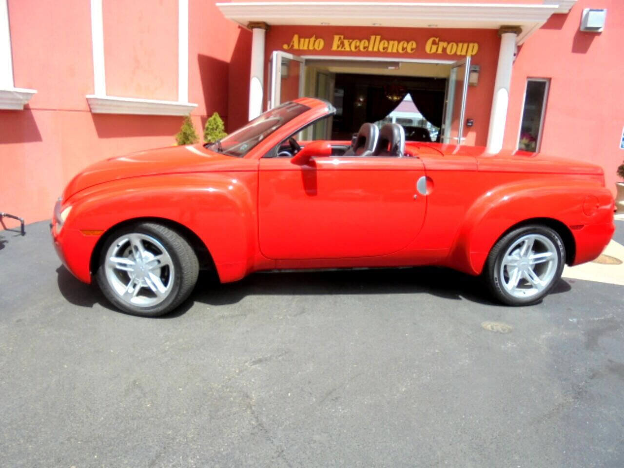 Used 2005 Chevrolet SSR w/ Preferred Equipment Group RWD image 31