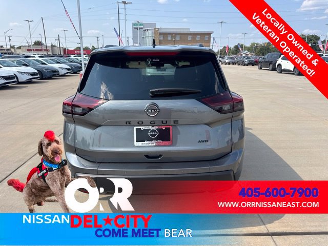 New 2026 Nissan Rogue Dark Armor AWD/4WD image 4