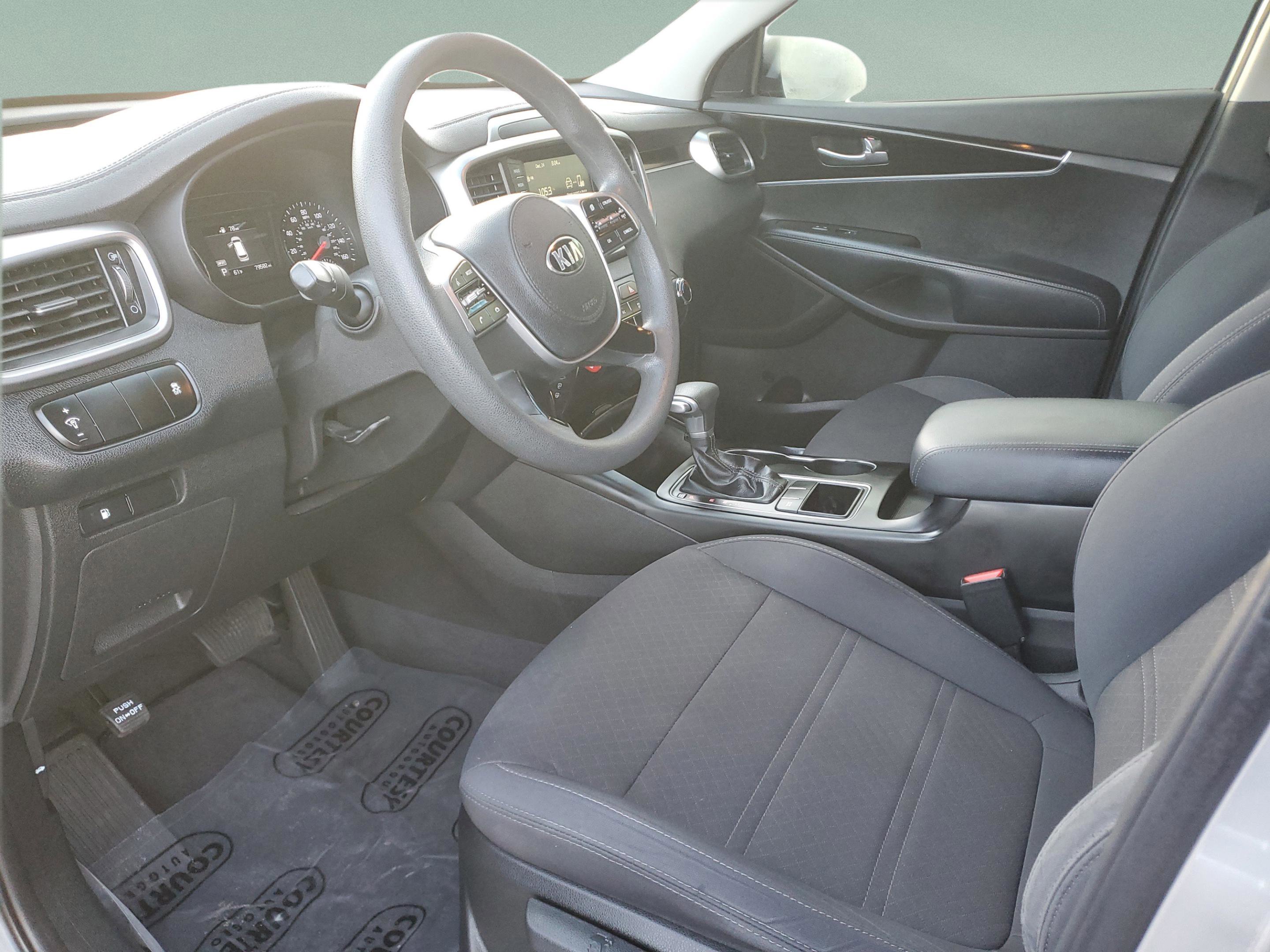 Certified 2019 Kia Sorento L image 20