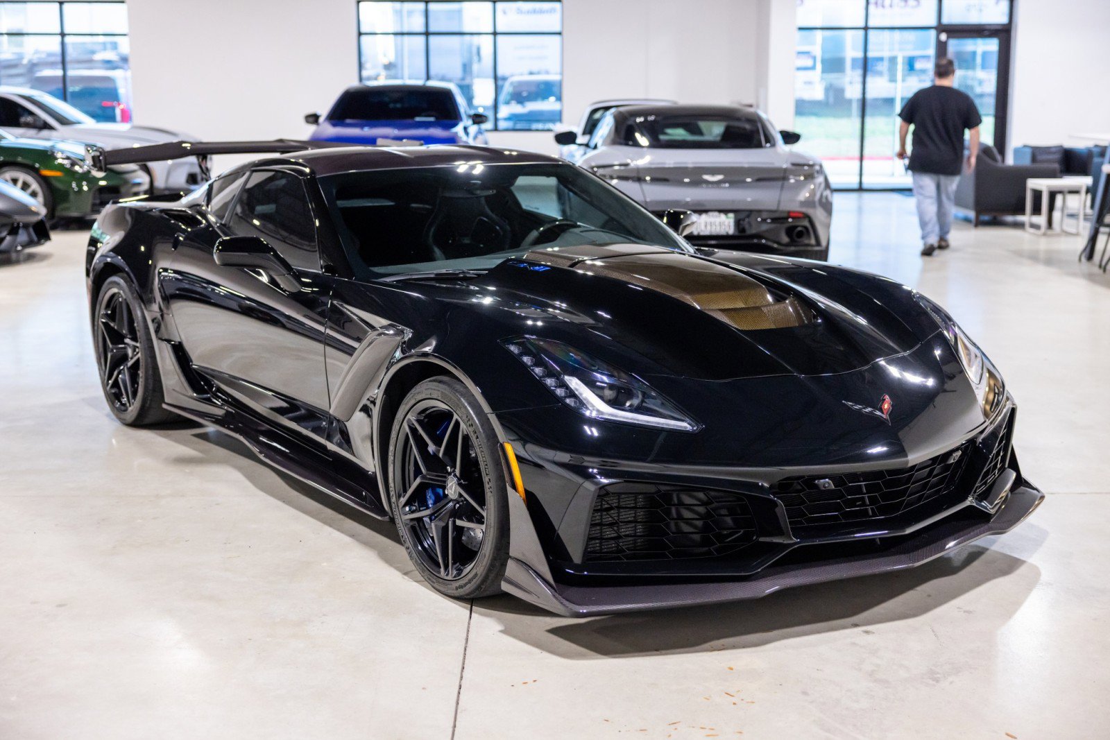 Used 2019 Chevrolet Corvette ZR1 RWD image 10