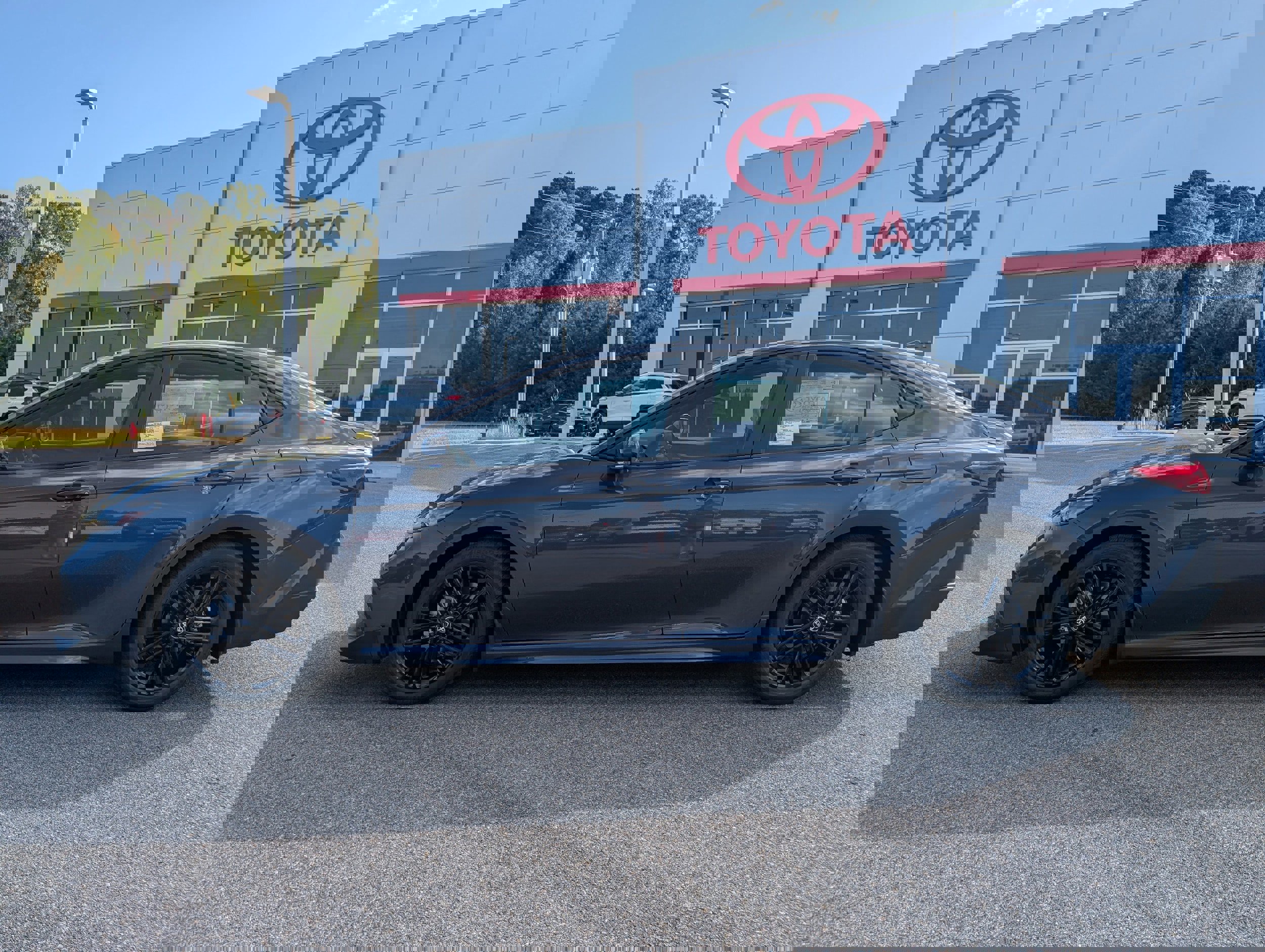 New 2026 Toyota Camry SE video 2
