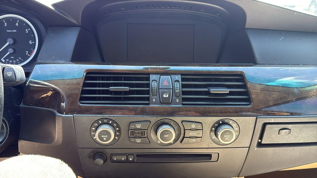 Used 2005 BMW 525i Sedan RWD image 9
