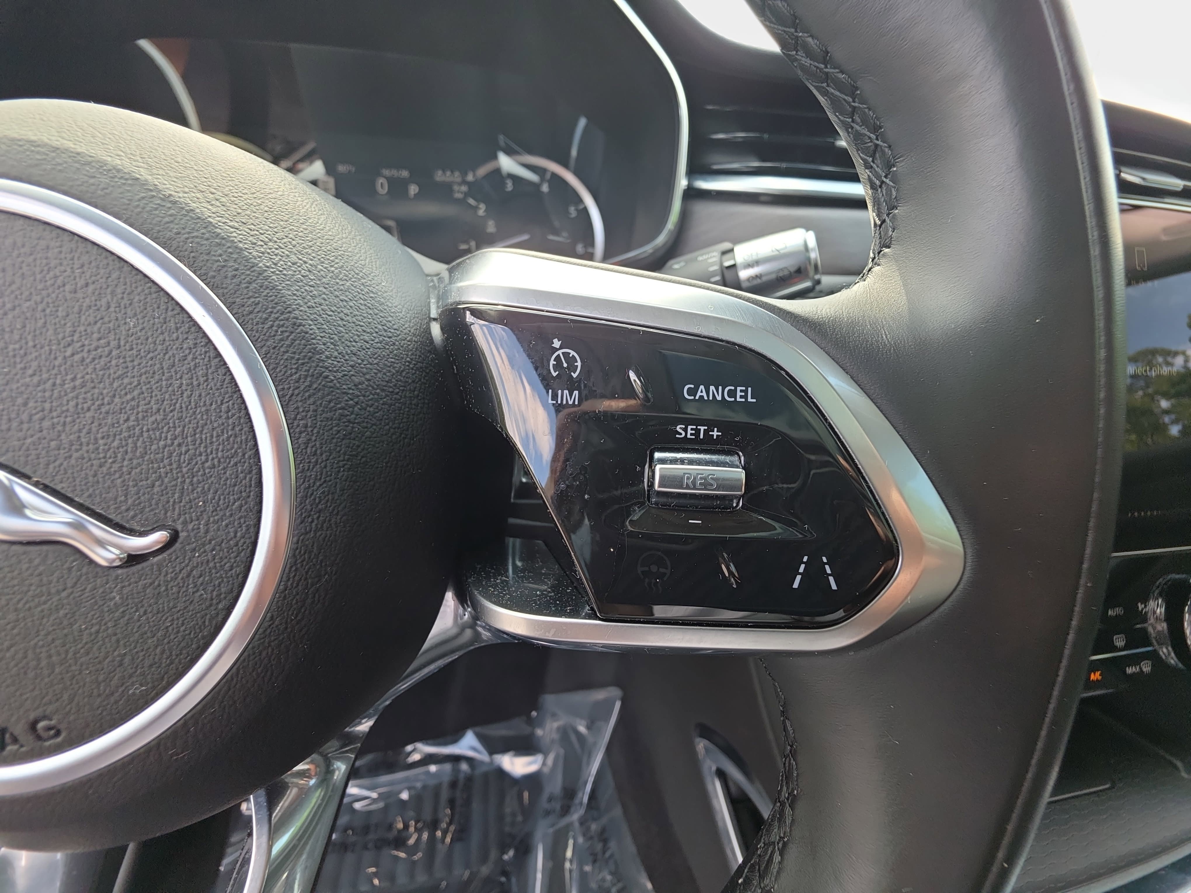 Used 2021 Jaguar F-PACE S AWD/4WD image 18