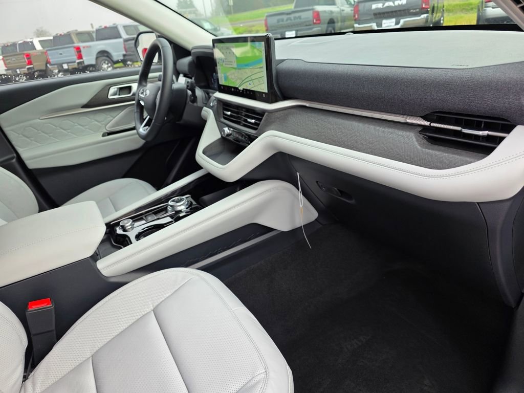 New 2026 Ford Explorer Platinum w/ LUX Leather Package image 35