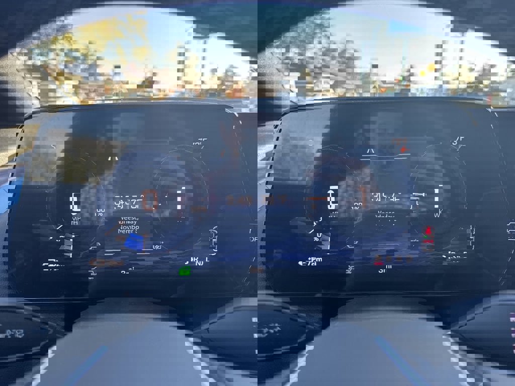 New 2026 Chevrolet Equinox EV LT image 9