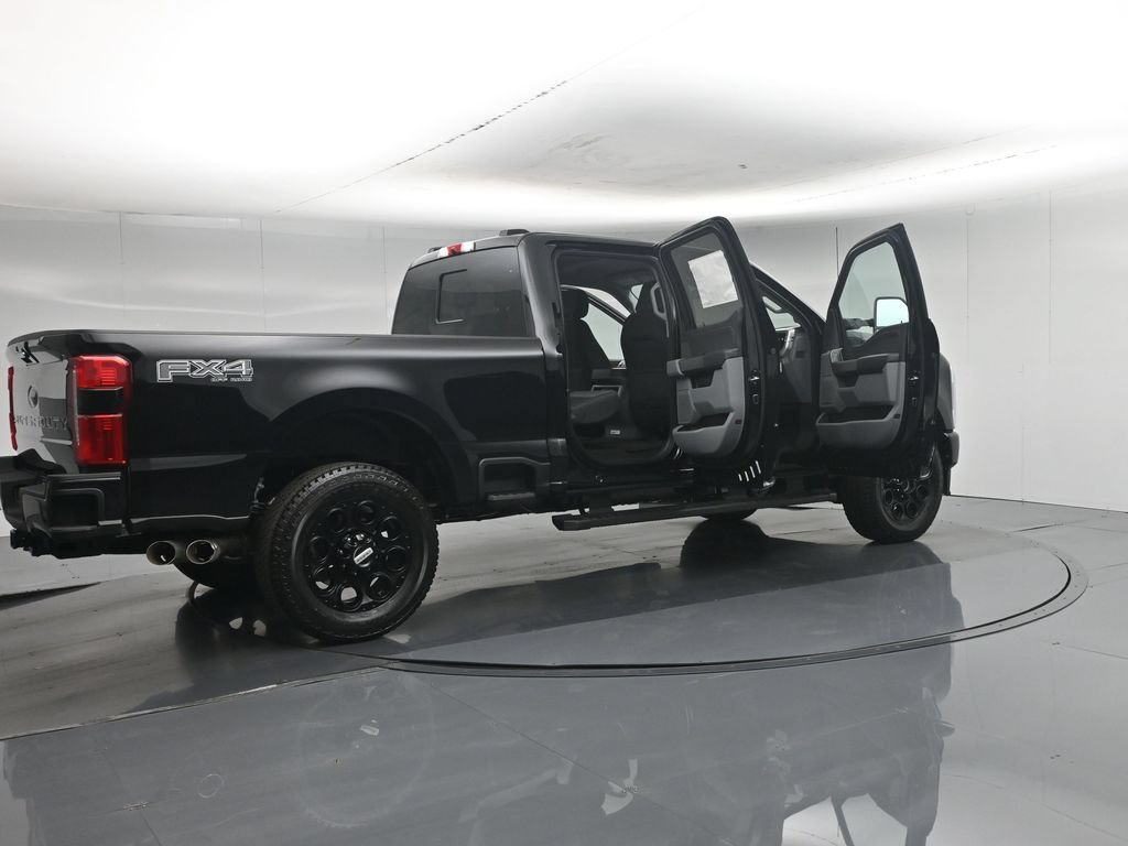 New 2026 Ford F250 XLT w/ XLT Premium Package AWD/4WD image 5