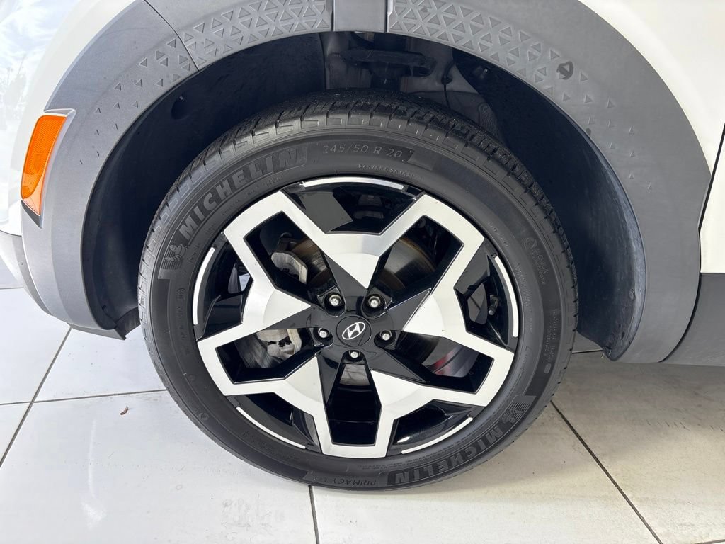Used 2023 Hyundai Santa Cruz Limited AWD/4WD image 9