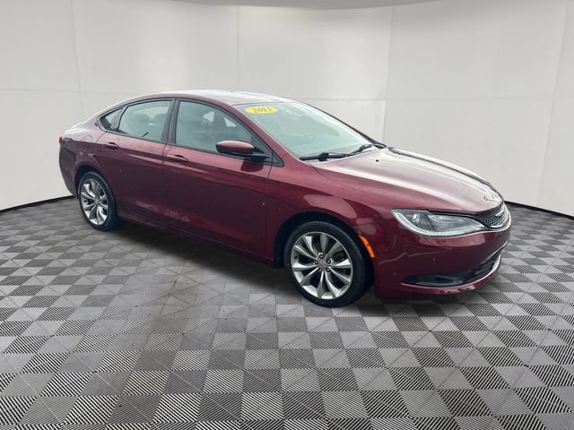 Used 2015 Chrysler 200 S FWD image 7