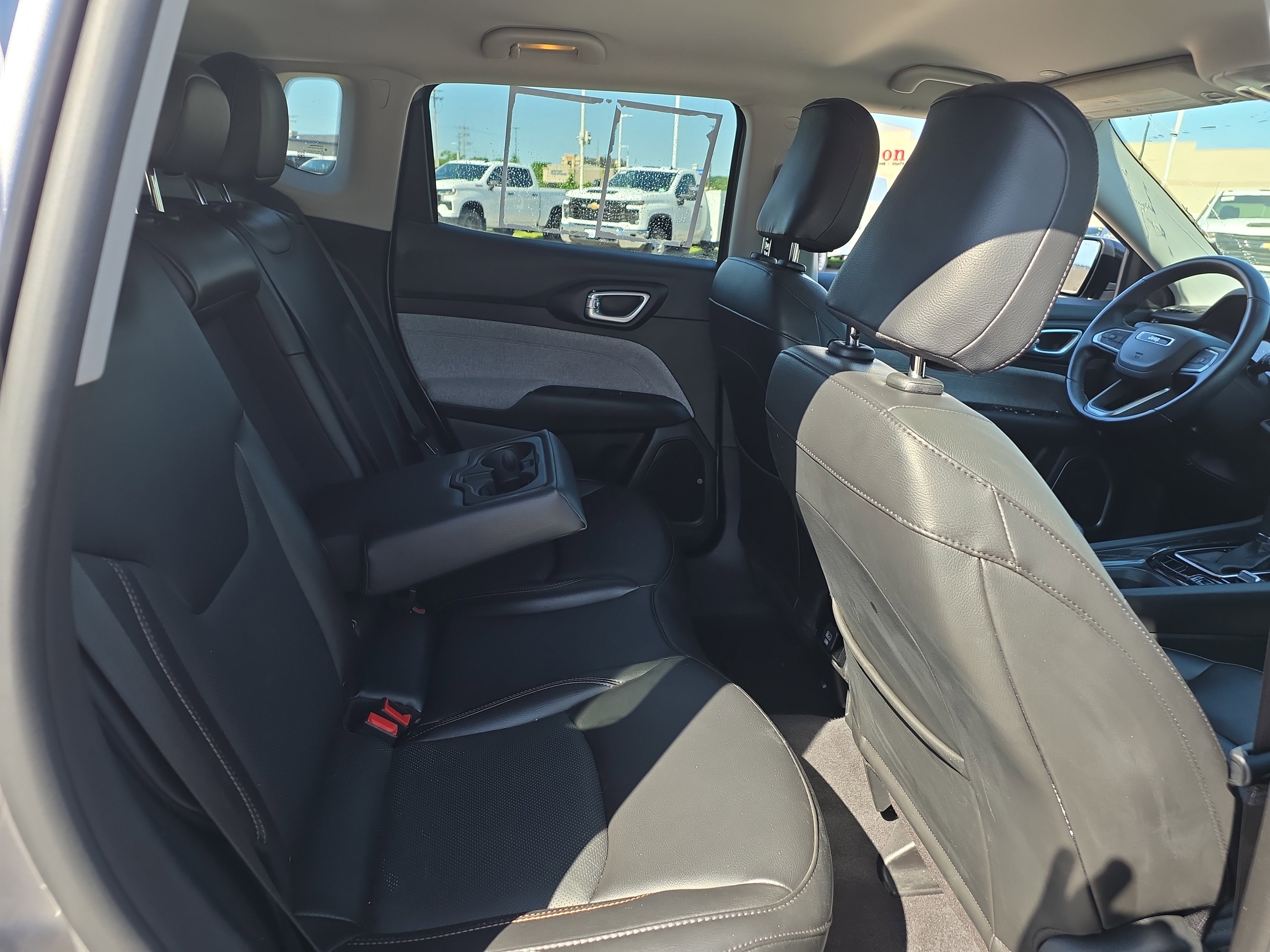 Used 2022 Jeep Compass Latitude AWD/4WD image 10