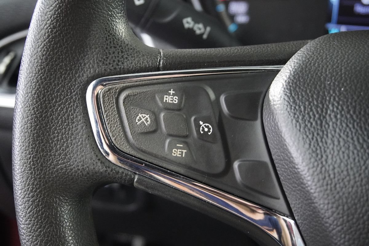 Used 2017 Chevrolet Cruze LT w/ Sun And Sound Package FWD image 15
