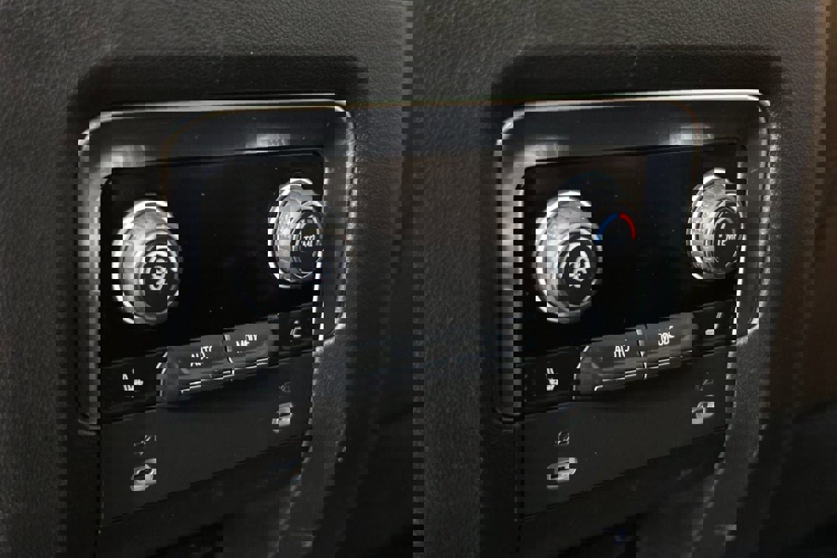 Used 2024 Chevrolet Tahoe High Country image 35