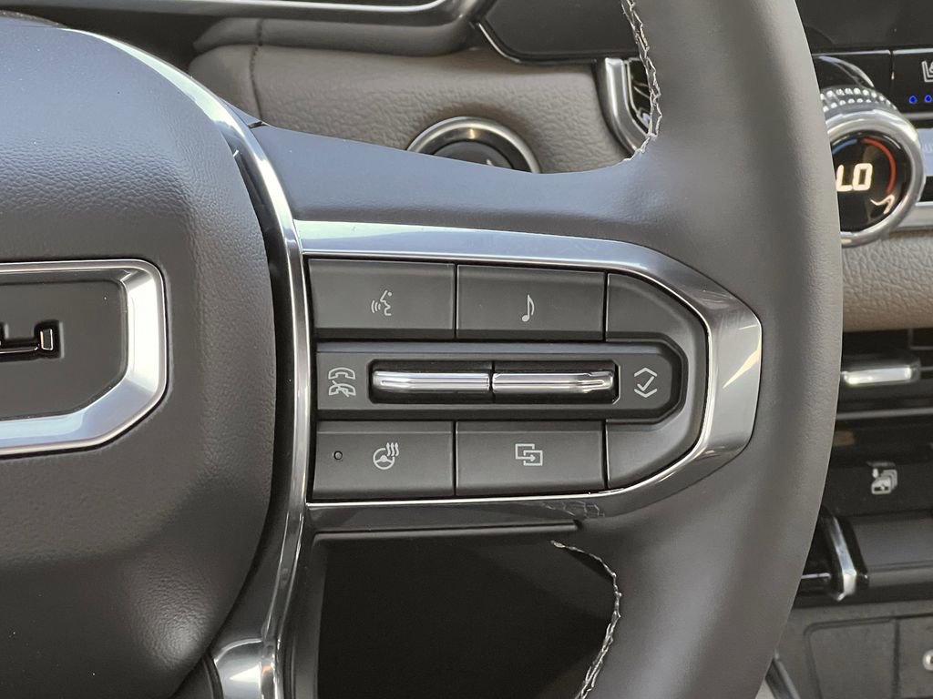 New 2026 GMC Canyon Denali image 16