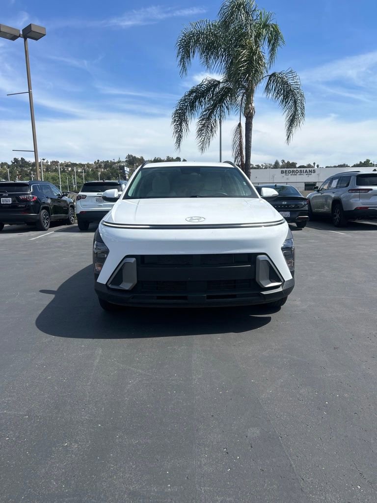 Used 2025 Hyundai Kona SEL image 11