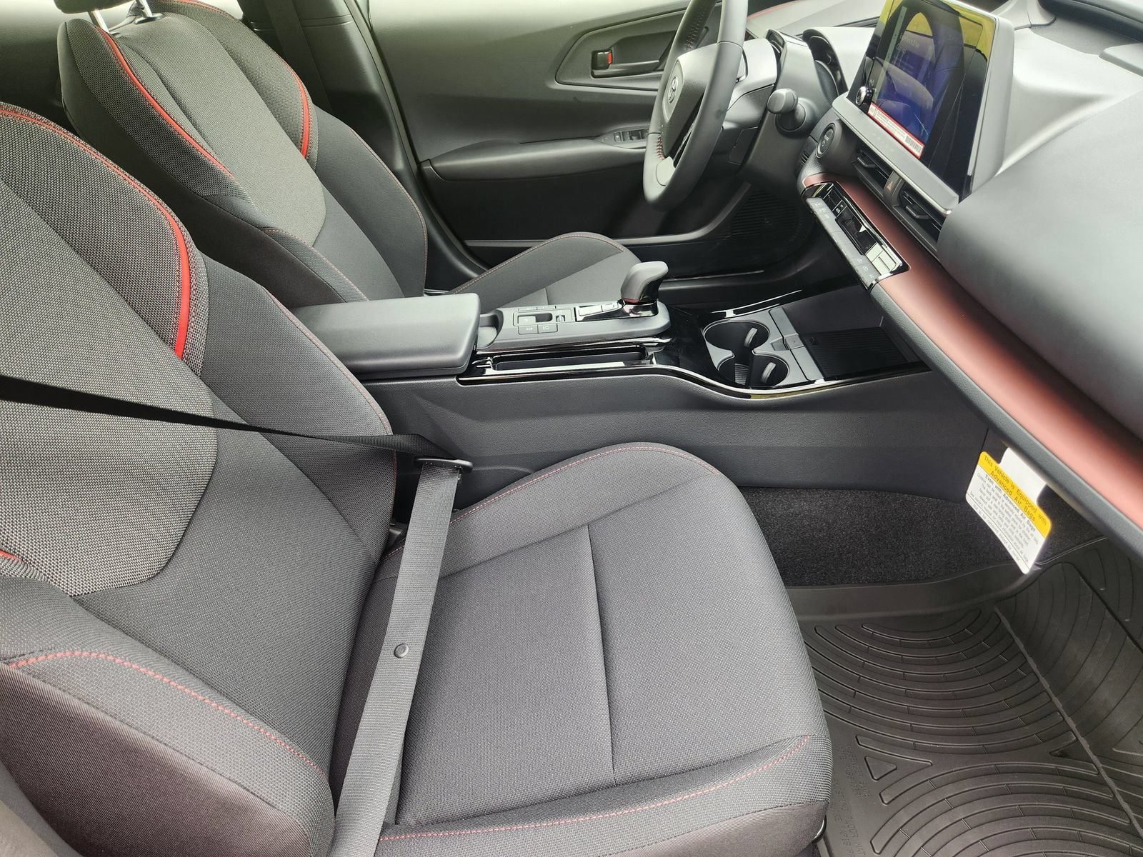 New 2026 Toyota Prius Plug-In Hybrid FWD image 13
