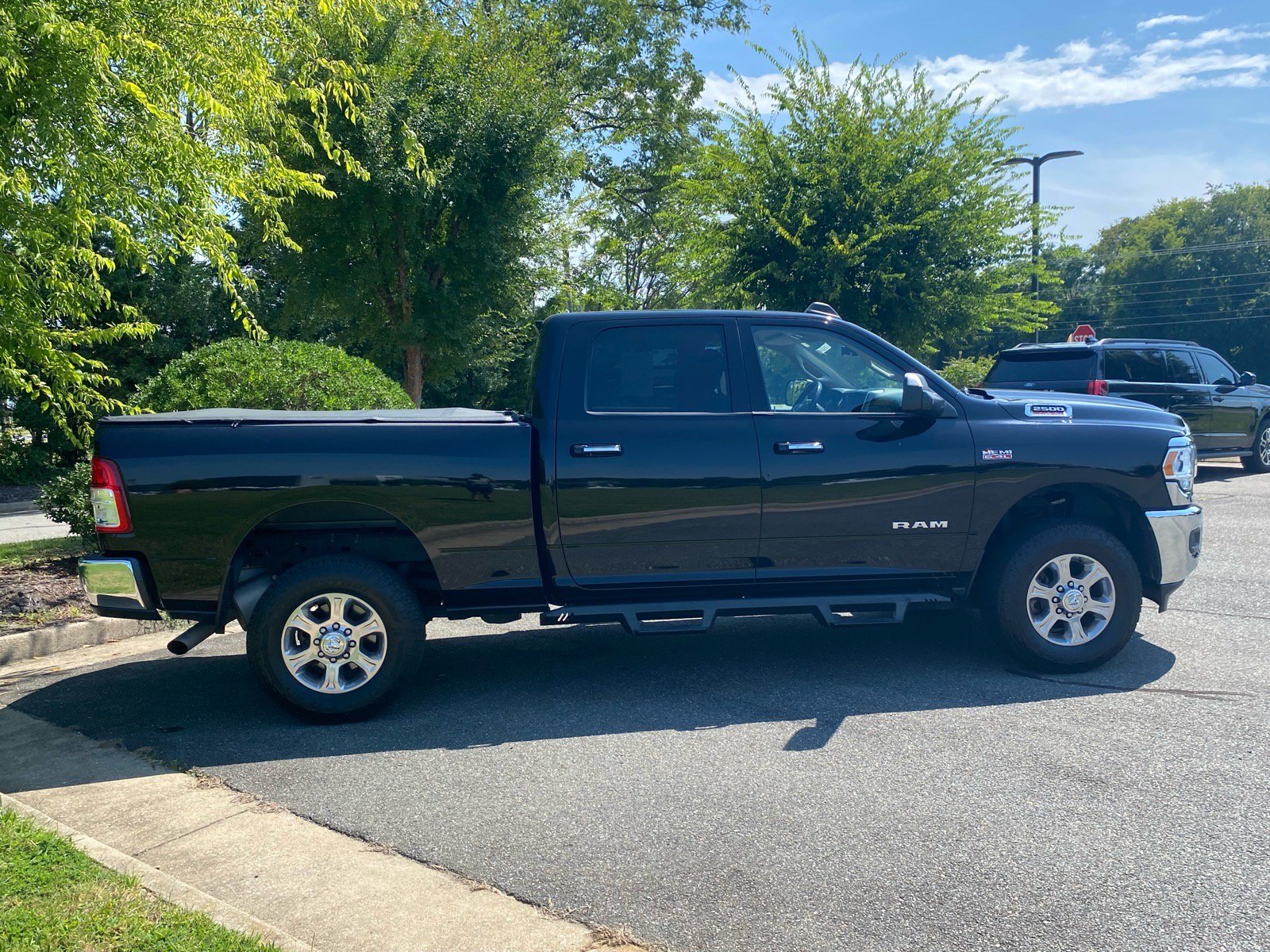 Used 2019 RAM 2500 Big Horn AWD/4WD image 3