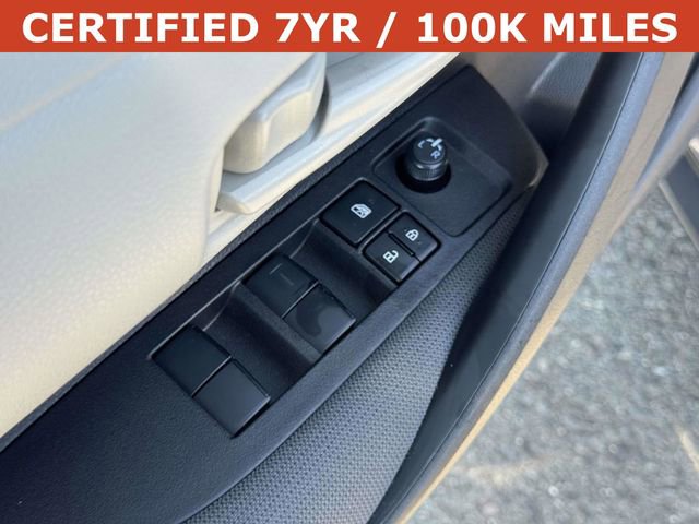 Used 2025 Toyota Corolla LE w/ Convenience Package image 21