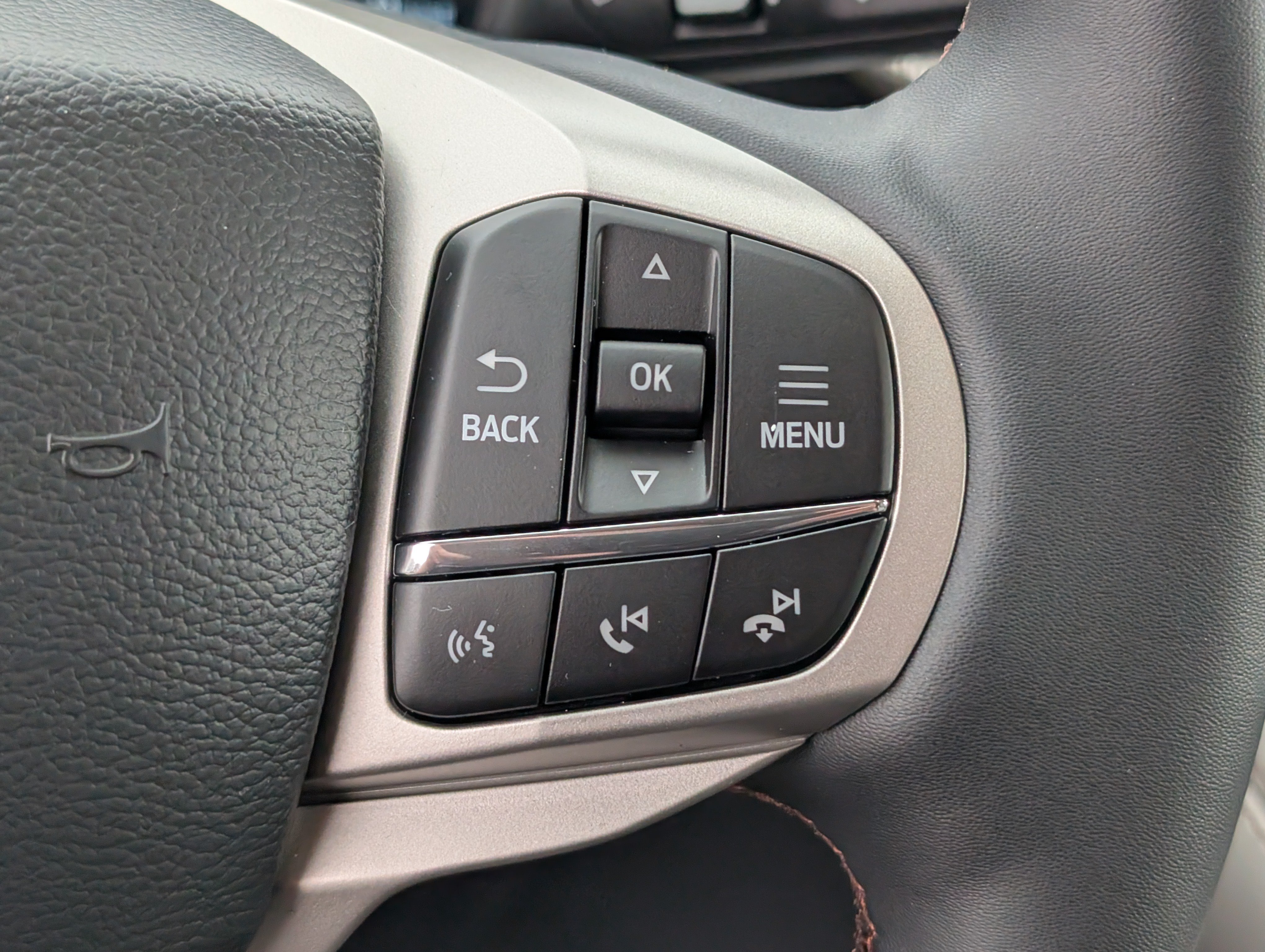 New 2026 Ford Explorer Active w/ Active Comfort Package AWD/4WD image 21