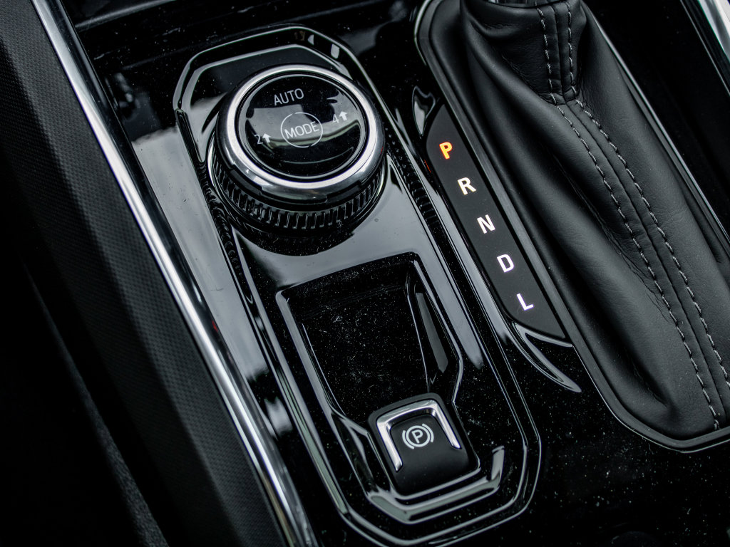 New 2025 GMC Canyon Elevation w/ Convenience Package image 31