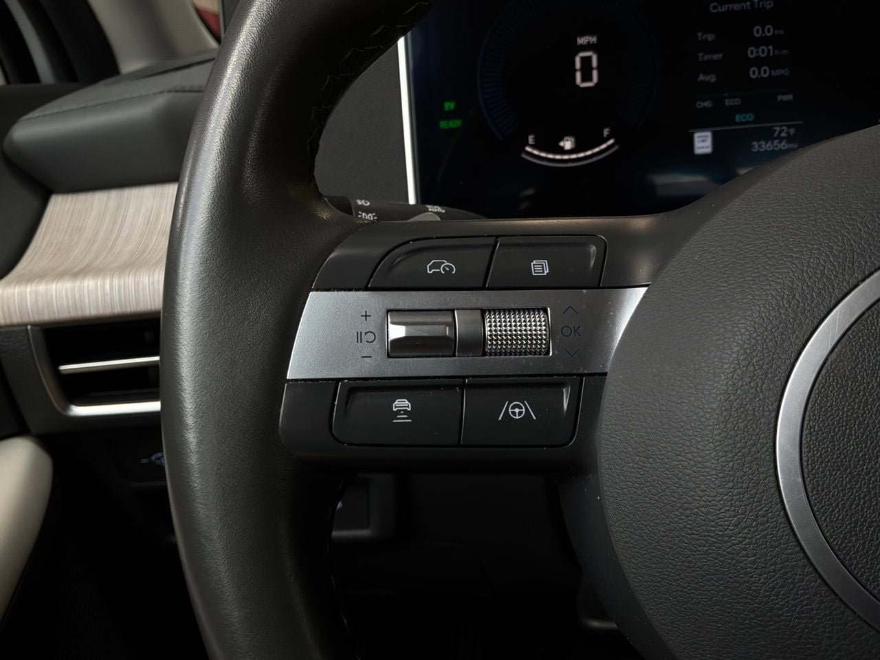 Used 2025 Hyundai Sonata SEL FWD image 34