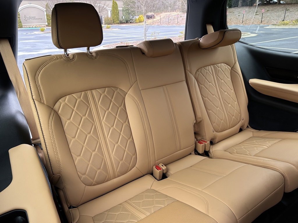 Used 2024 Jeep Grand Wagoneer Series III w/ HD Trailer Tow Package image 49