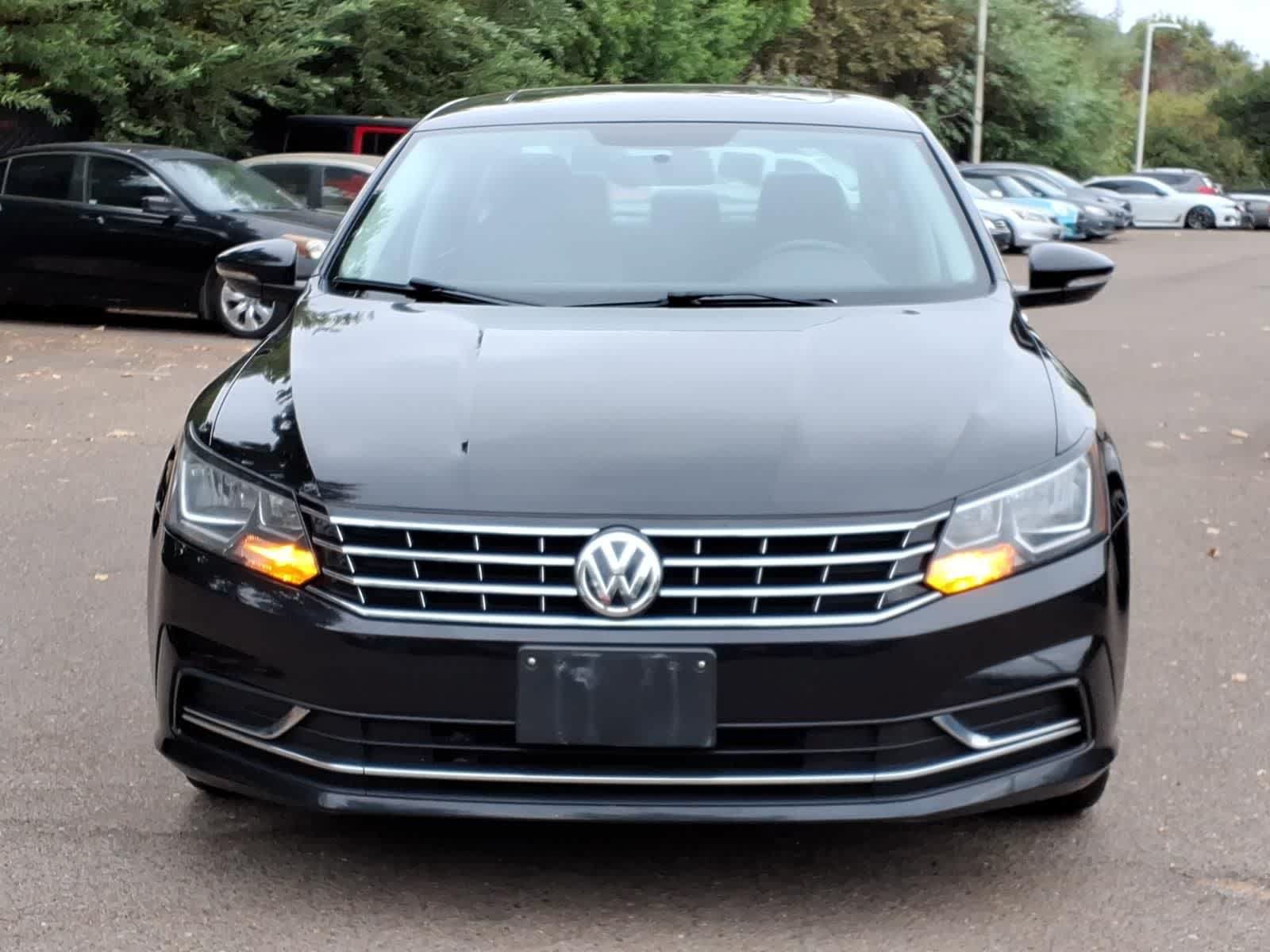 Used 2017 Volkswagen Passat 1.8T SE FWD image 2