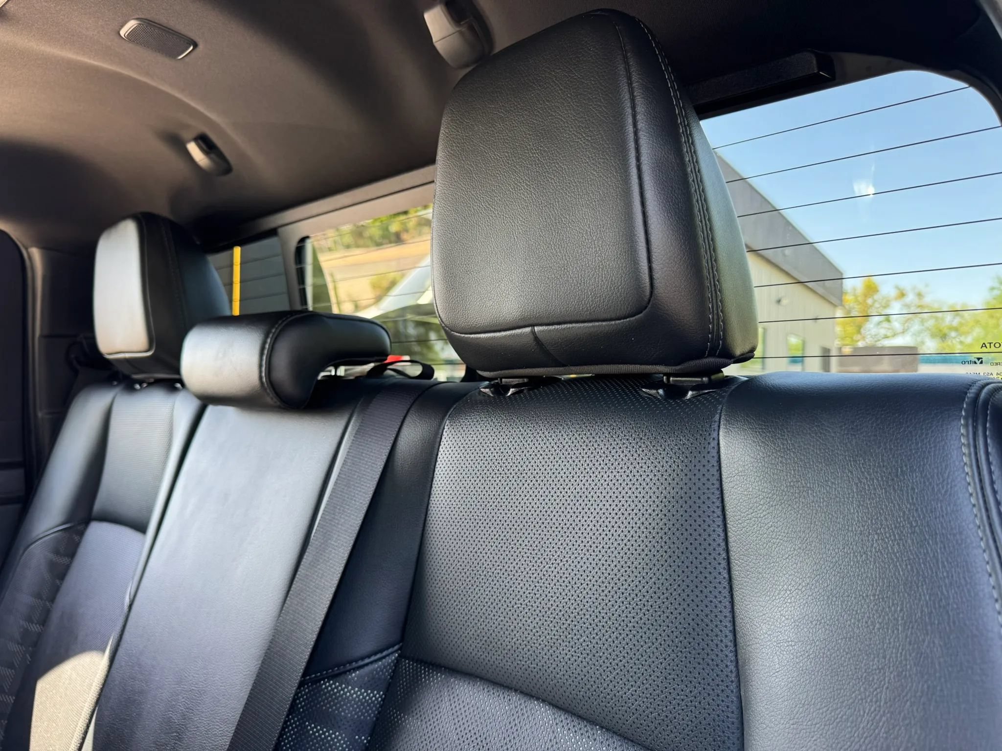 Used 2024 Toyota Tacoma TRD Off-Road w/ TRD Off Road Premium Package AWD/4WD image 31
