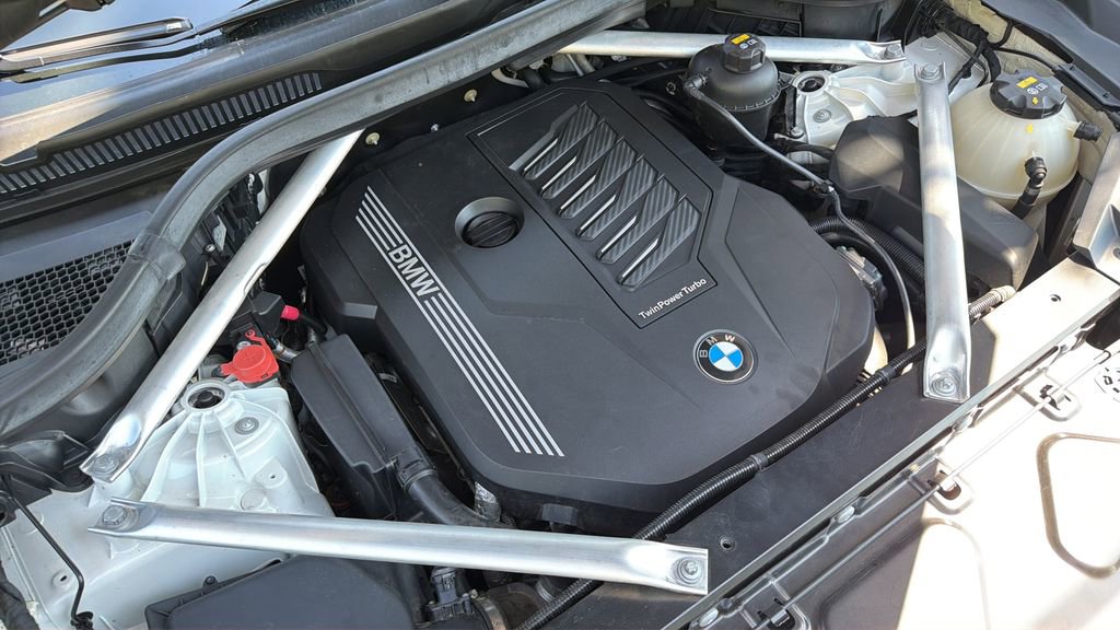 Used 2019 BMW X5 xDrive40i w/ Premium Package 2 image 25