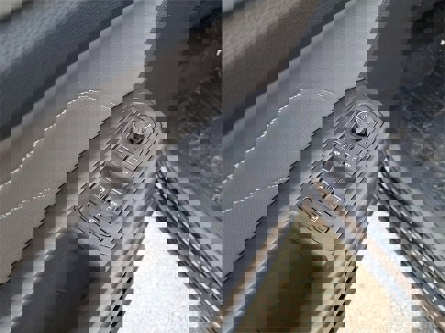 Used 2022 Volkswagen Atlas SE image 15