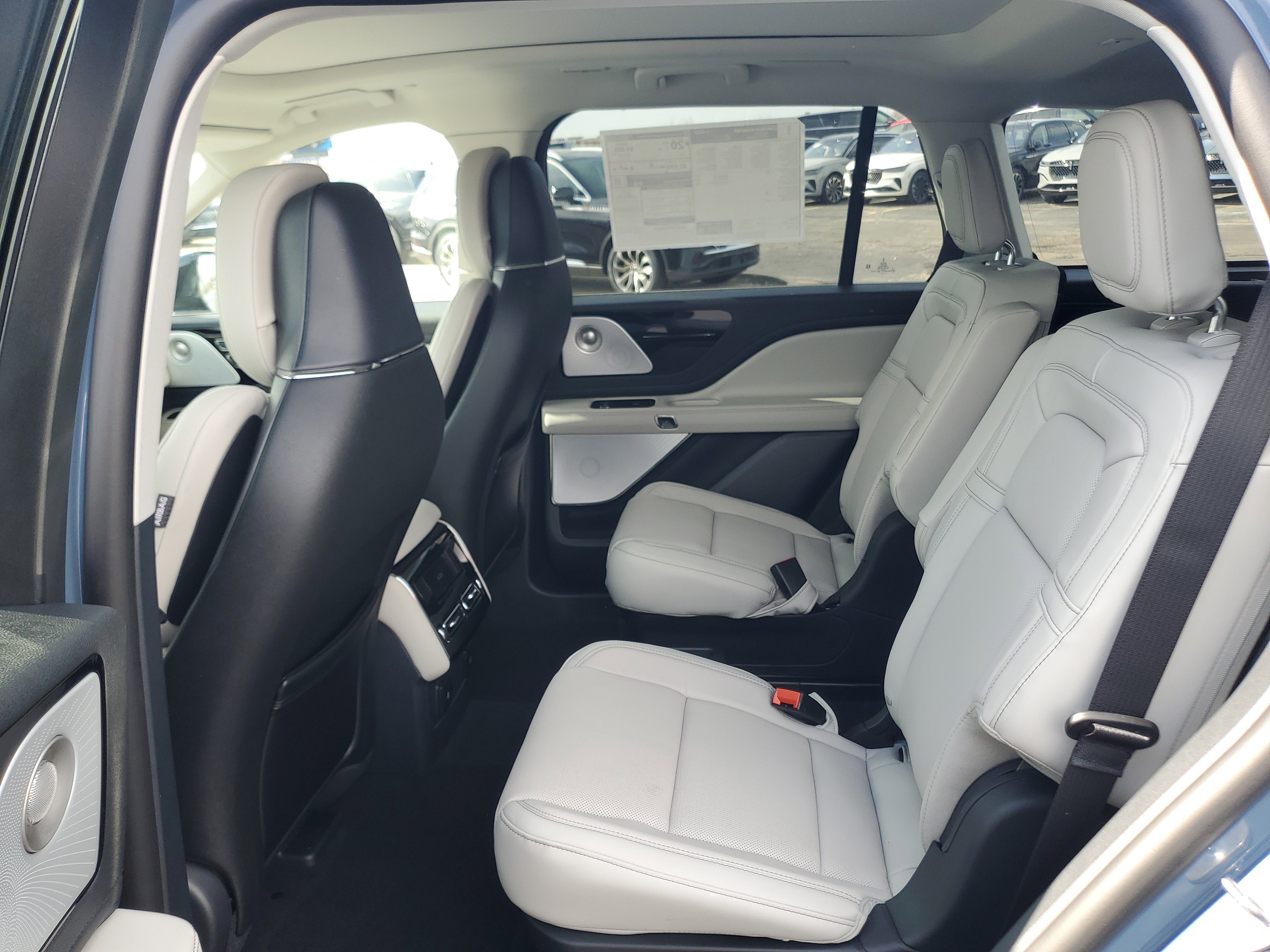 New 2026 Lincoln Aviator Reserve image 23