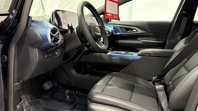 New 2026 Chevrolet Equinox EV LT AWD/4WD image 12