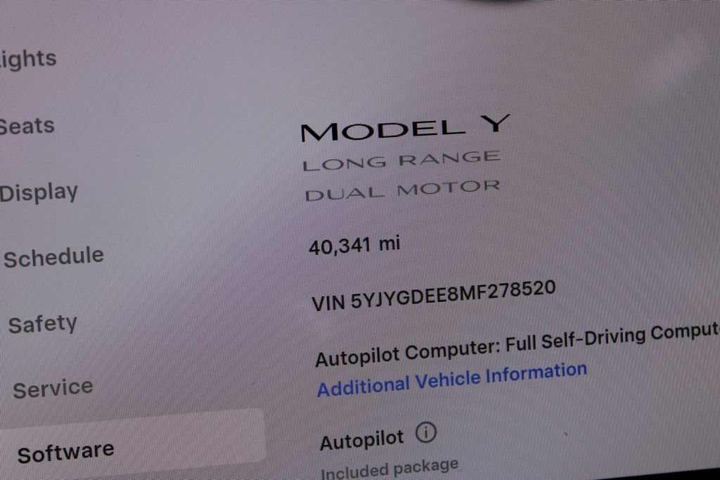 Used 2021 Tesla Model Y Long Range image 21