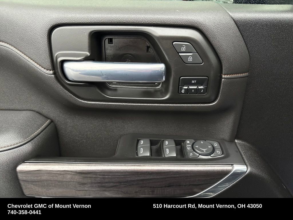 Used 2022 GMC Sierra 3500 AT4 w/ AT4 Preferred Package image 21